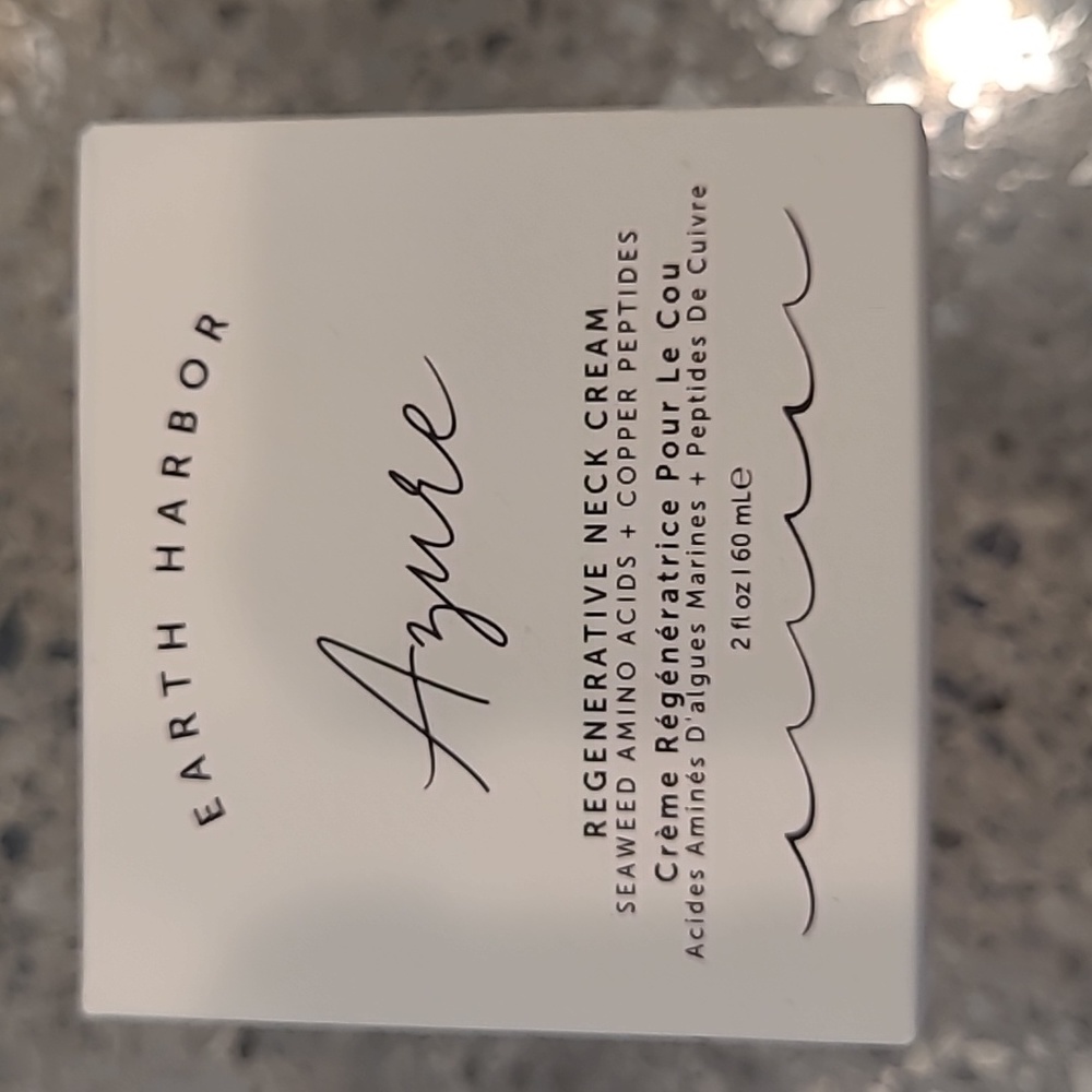 Earth Harbor Azure Regenerative Neck Cream